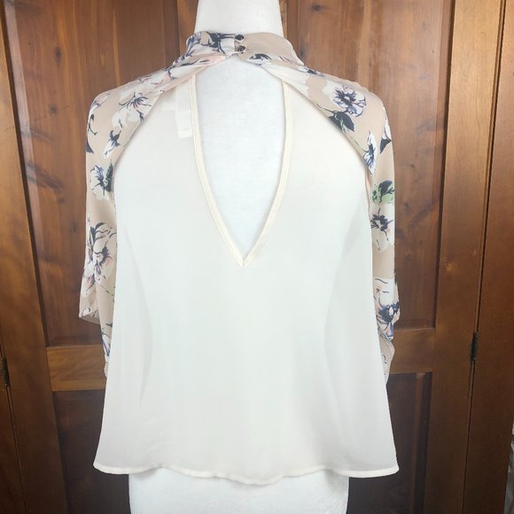 ASTR the Label Beachy Floral High Neck Crop Top Fairy Festival Summer Concert - Picture 8 of 13